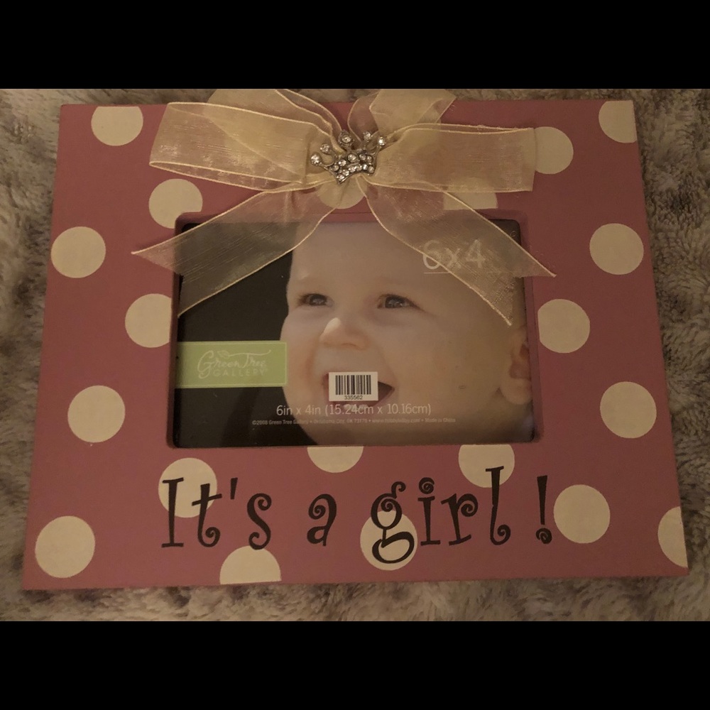Cute 6x4 “It’s a girl” wooden frame